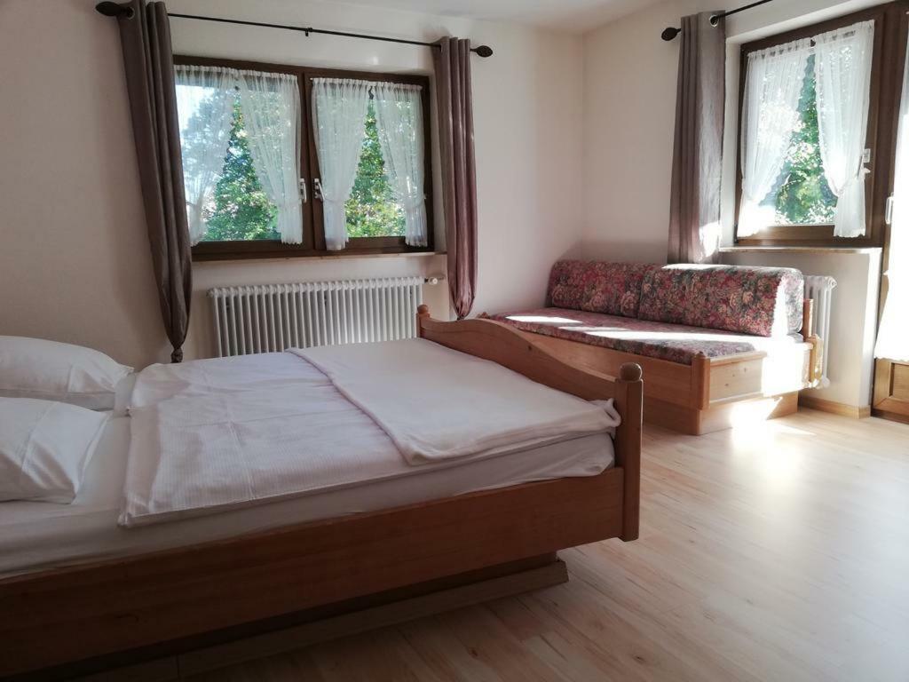 Gaestehaus Roessle Roetenbach  Luaran gambar