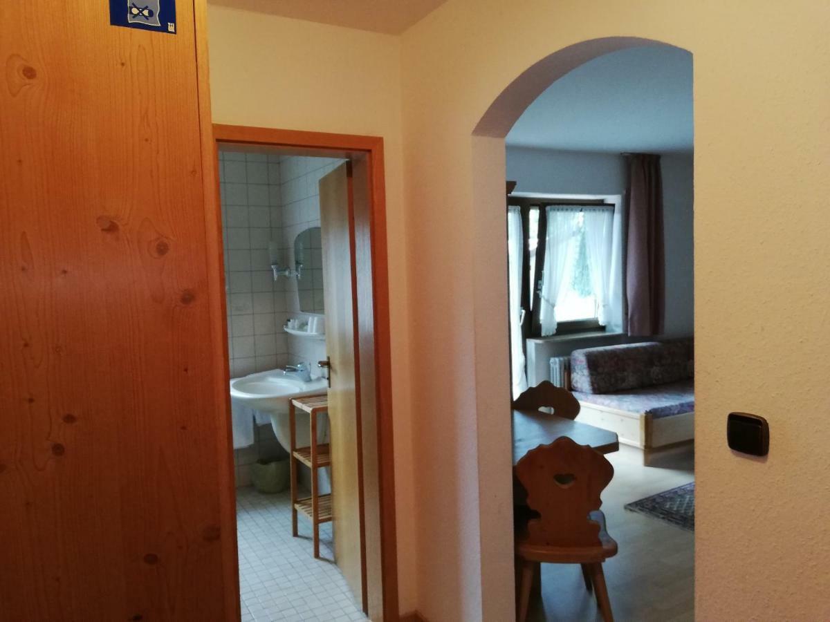 Gaestehaus Roessle Roetenbach  Luaran gambar
